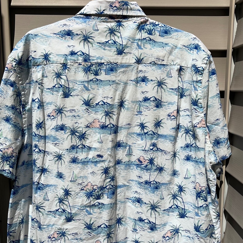 Mens XL Tropical Palm Tree Sailboat Button Down stretch Vacation resort - Picture 3 of 4
